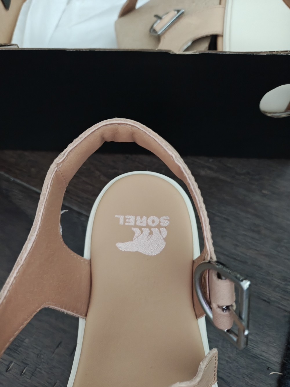 Sorel Beige Platform Sandals with White Soles - Picture 4 of 4